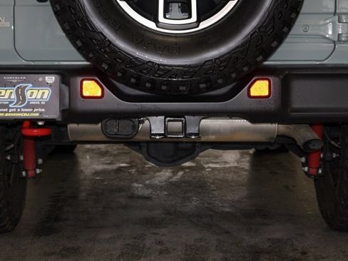 Certified 2024 Jeep Wrangler Unlimited Rubicon w/ Technology Group image 8