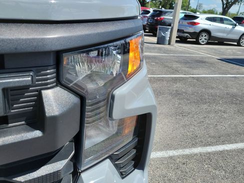 Used 2025 Chevrolet Silverado 1500 Custom w/ Turbomax Blackout Package RWD image 3