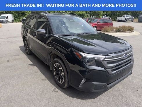 Used 2025 Subaru Forester Premium w/ Convenience Package #1 AWD/4WD image 8