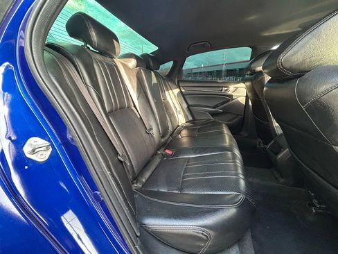 Used 2018 Honda Accord Sport image 16