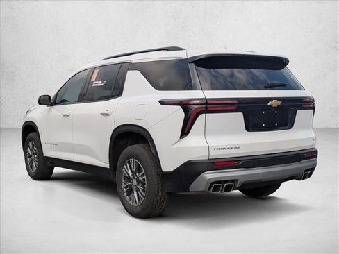 Used 2024 Chevrolet Traverse LT FWD image 7