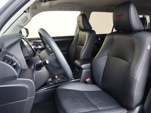 Used 2019 Toyota 4Runner TRD Off-Road Premium AWD/4WD image 15