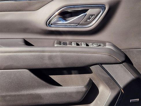 Used 2022 GMC Yukon AT4 image 23