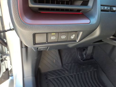 New 2026 Toyota Prius Plug-In Hybrid FWD image 10
