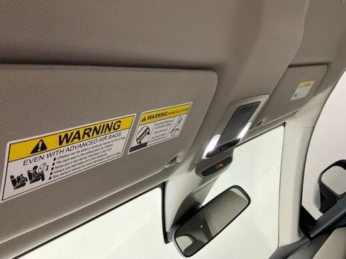 Used 2027 Honda HR-V LX image 22