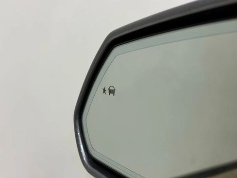 Used 2019 Chevrolet Camaro LT image 10