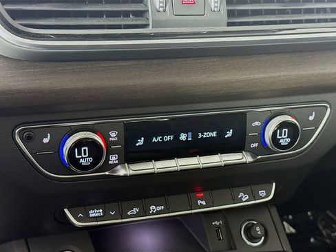 New 2024 Audi Q5 e Premium image 15