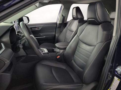 Used 2023 Toyota RAV4 XLE Premium FWD image 14