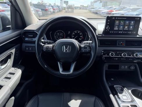 Used 2025 Honda Pilot EX-L image 31