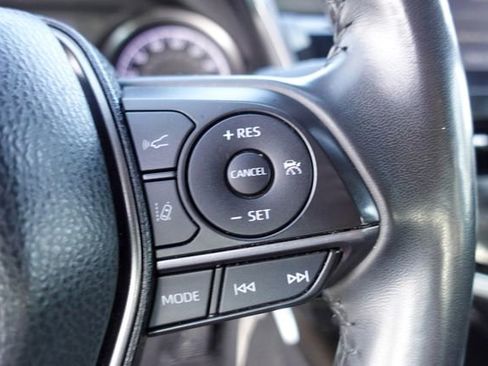 Certified 2023 Toyota Camry SE image 18