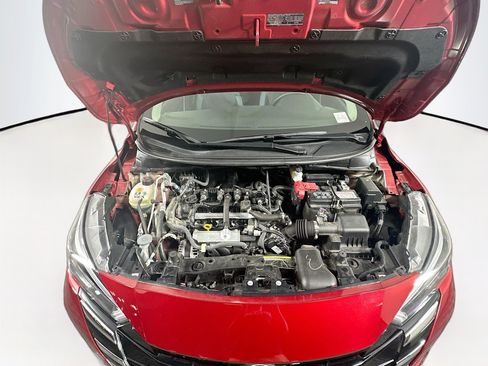 Used 2025 Nissan Versa SV FWD image 31