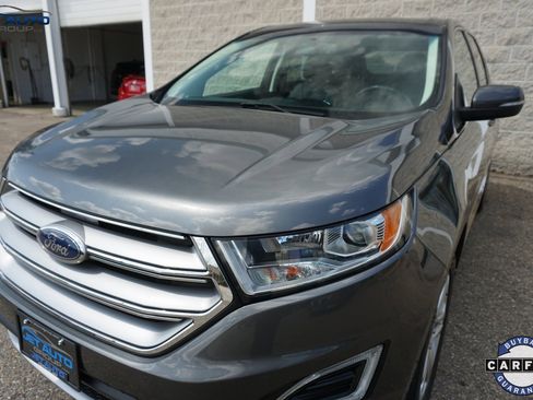 Used 2018 Ford Edge Titanium image 5