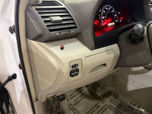 Used 2007 Toyota Camry XLE FWD image 14