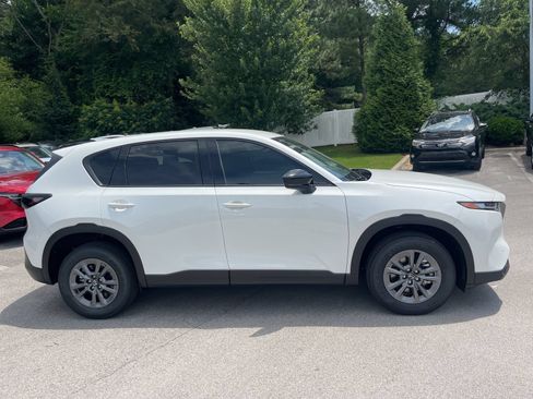 New 2026 MAZDA CX-5 Select AWD/4WD image 3