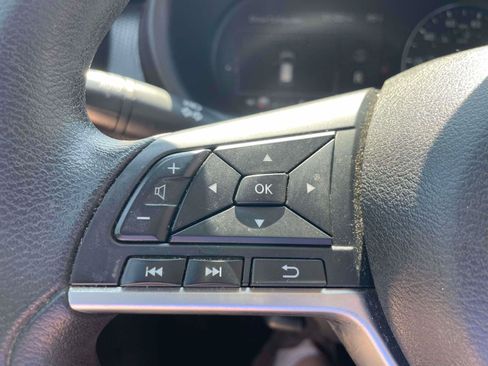Used 2023 Nissan Kicks SV FWD image 18