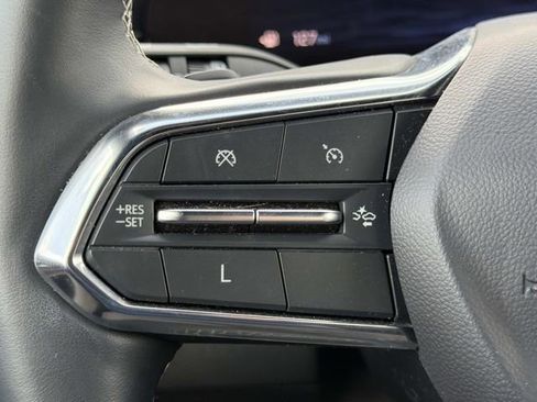 Used 2024 Chevrolet Traverse LT w/ LPO, Floor Liner Package image 23