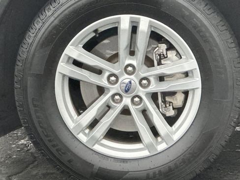 Certified 2021 Ford Explorer XLT w/ Class III Trailer Tow Package image 27