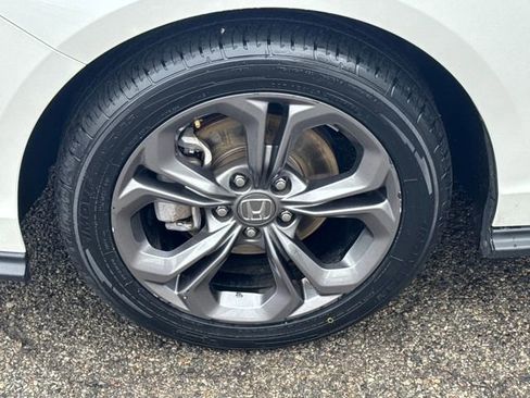 Used 2023 Honda Accord EX image 2