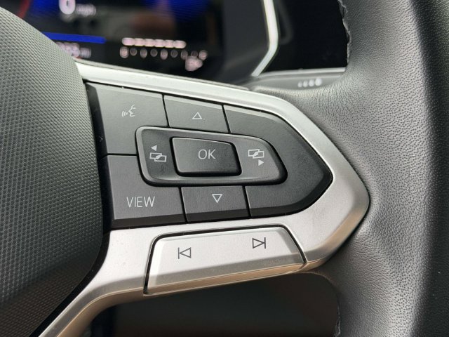 Certified 2023 Volkswagen Jetta SE FWD image 22
