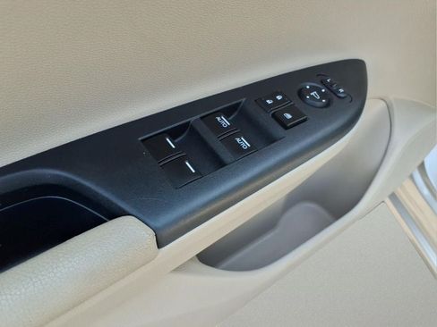 Used 2014 Honda Accord EX-L image 19