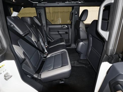 New 2025 Ford Bronco Outer Banks image 13