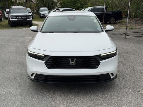 Used 2023 Honda Accord EX image 3