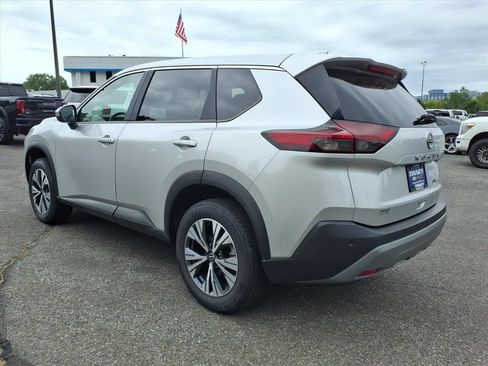 Used 2023 Nissan Rogue SV AWD/4WD image 5