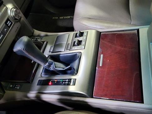 Used 2019 Lexus GX 460 Premium image 20