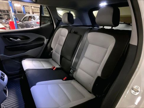 Used 2022 GMC Terrain SLE w/ Driver Convenience Package image 20