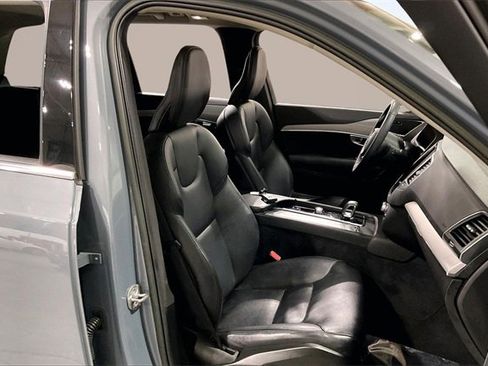 Certified 2023 Volvo XC90 B5 Core w/ Protection Package Premier image 7