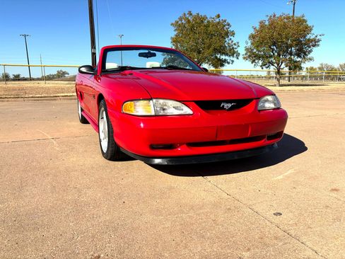 Used 1994 Ford Mustang GT image 13