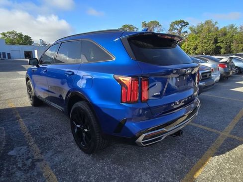 Used 2021 Kia Sorento SX image 4