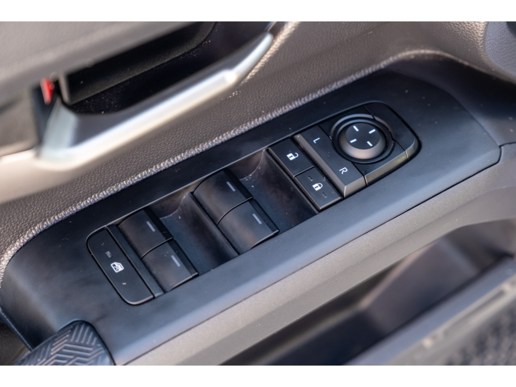 Used 2024 Toyota Tacoma TRD Off-Road AWD/4WD image 14