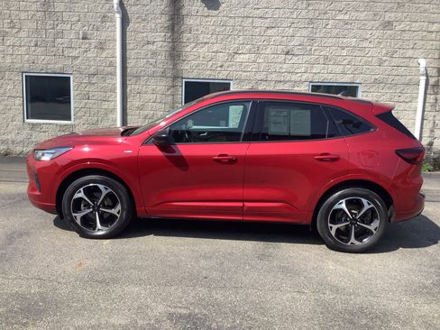 Used 2023 Ford Escape ST-Line Select w/ Tech Pack #2 image 4