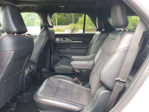Certified 2025 Ford Explorer ST AWD/4WD image 31