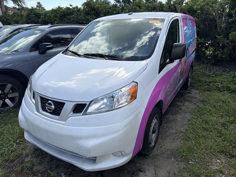 Used 2020 Nissan NV200 S FWD image 5