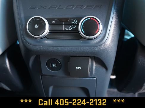 Used 2025 Ford Explorer Active w/ Active Comfort Package RWD image 21