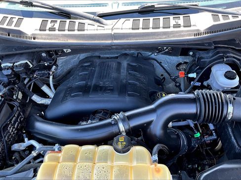 Used 2016 Ford F150 XLT w/ Equipment Group 302A Luxury AWD/4WD image 33