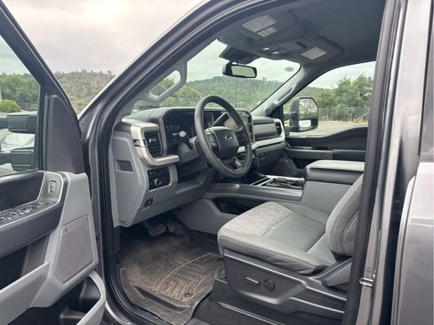 Used 2024 Ford F250 XLT w/ XLT Premium Package AWD/4WD image 11