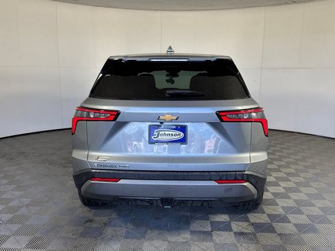 Certified 2026 Chevrolet Equinox LT AWD/4WD image 10