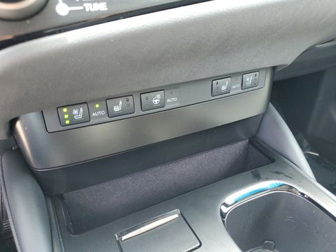 Used 2024 Lexus ES 350 w/ Premium Package image 25