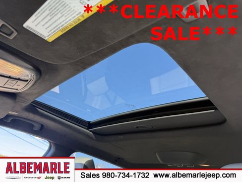 Used 2024 Dodge Durango Citadel image 31