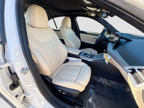 New 2026 BMW 330i Sedan w/ M Sport Package image 16