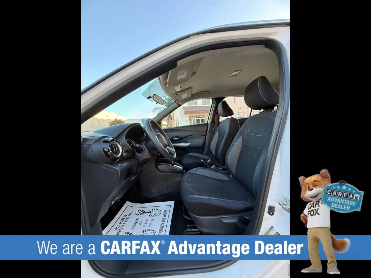 Used 2018 Nissan Kicks SV FWD image 39
