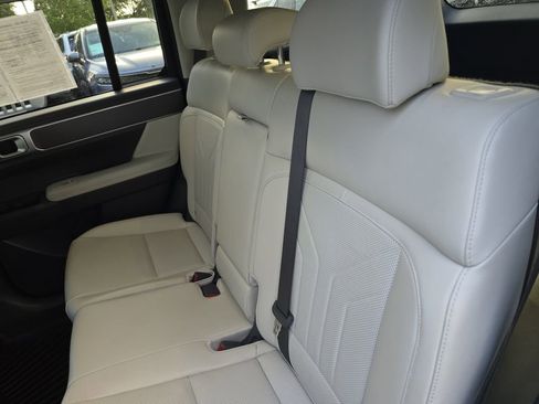 Used 2024 Hyundai Santa Fe SEL image 12