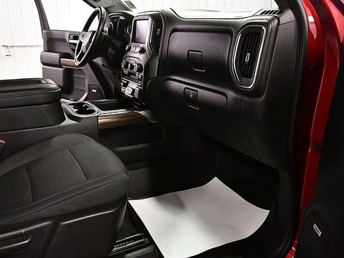 Used 2019 Chevrolet Silverado 1500 RST image 32