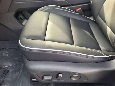 New 2026 GMC Acadia Denali w/ Super Cruise Package image 14