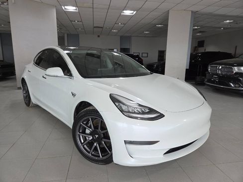 Used 2019 Tesla Model 3 Long Range image 1