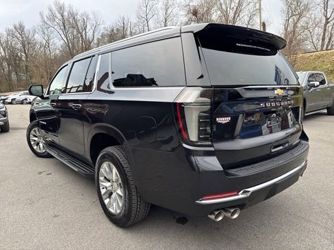 New 2026 Chevrolet Suburban Premier image 6