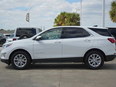 Used 2020 Chevrolet Equinox LT w/ Driver Convenience Package image 3